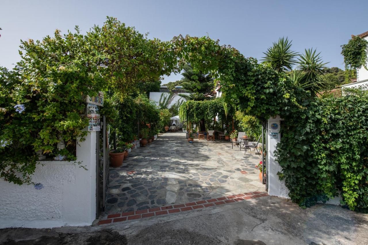 Katikies Stamatias Studios & Maisonettes Agnontas Exterior photo