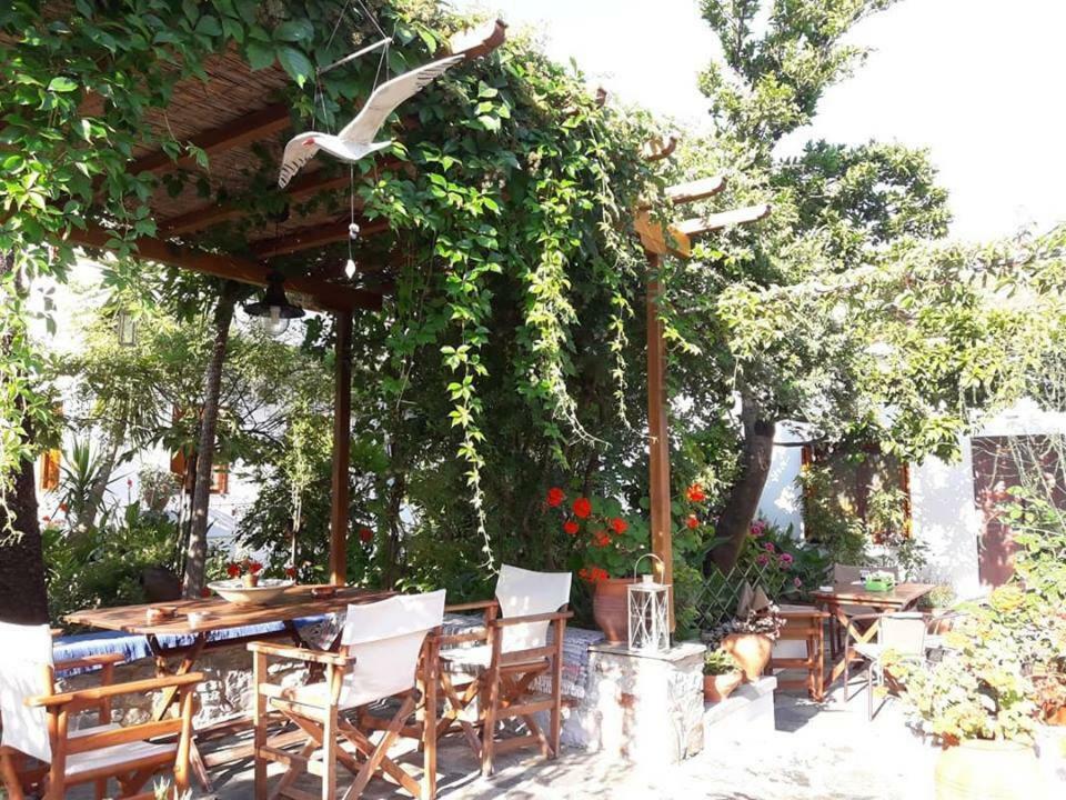 Katikies Stamatias Studios & Maisonettes Agnontas Exterior photo
